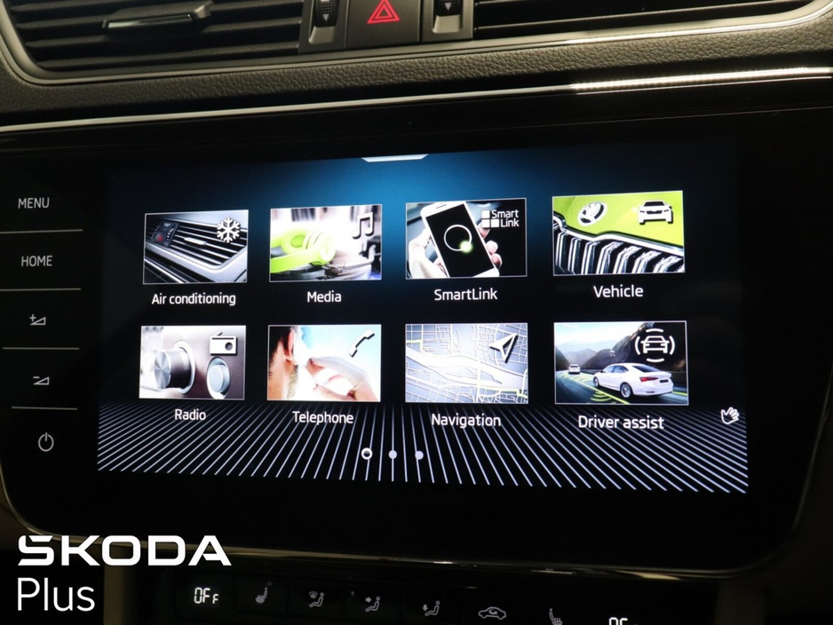 2023 Skoda Superb - image 18