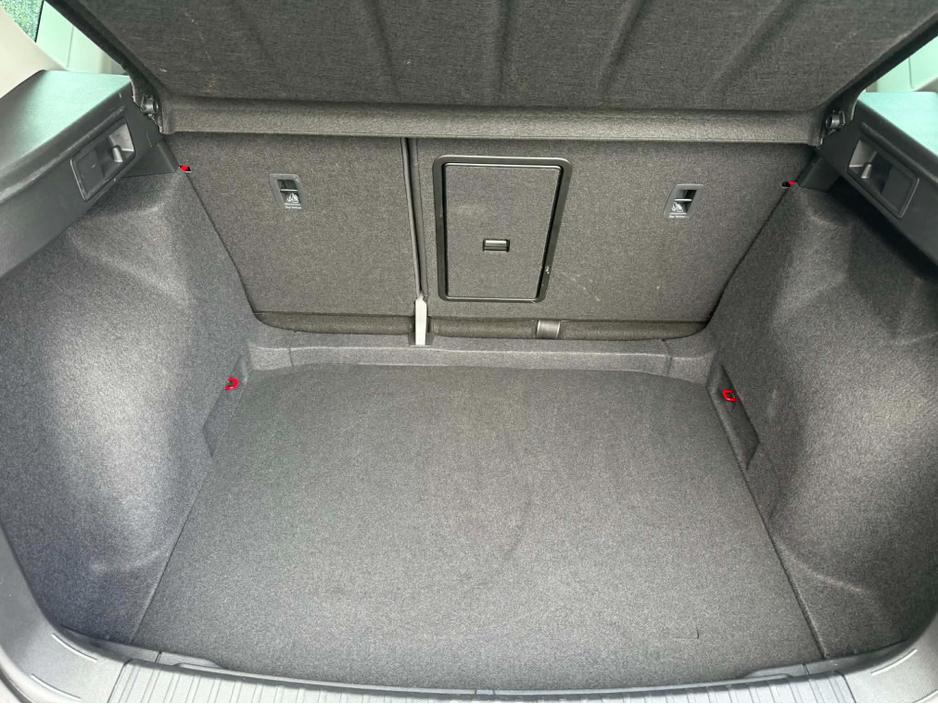 2021 Toyota Corolla - image 10