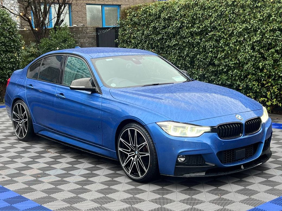 2019 BMW 3 Series 330e M-SPORT COMPETITION 2.0 HYBRID // LOW MILEAGE // NEW 20" M3 ALLOYS // HEATED SUEDE M-SPORT SEATS €25,900