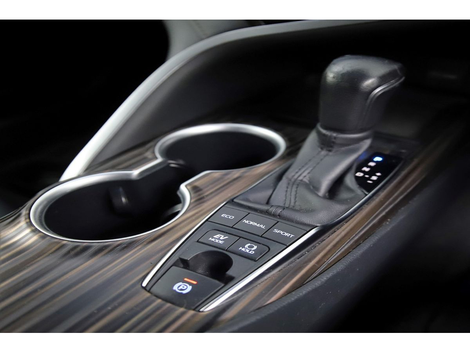 2019 Toyota Camry 2.5 HYBRID *PARK SENSORS*REVERSE CAM* €22,890