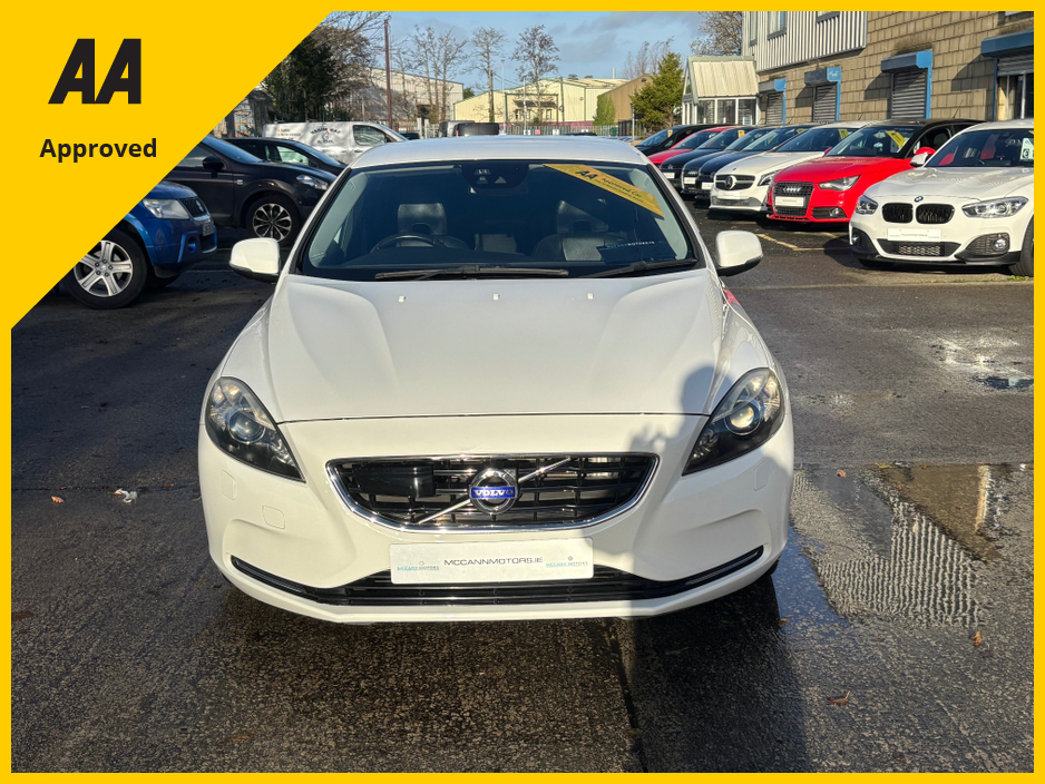 2014 Volvo V40 1.6T4 SE 5DR AUTO FULLY LOADED WITH EXTRAS €11,450