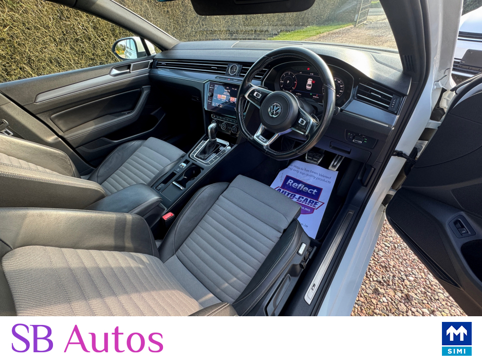 2018 Volkswagen Passat - image 15