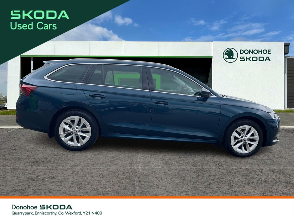 2023 Skoda Octavia - image 4