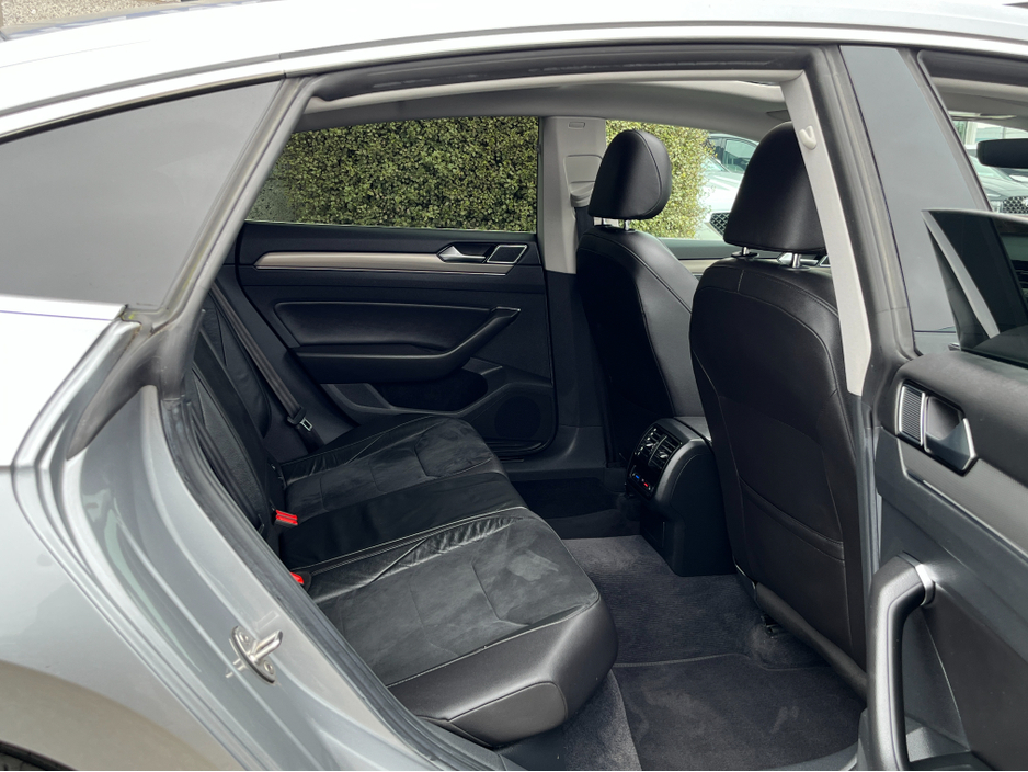 2018 Volkswagen Arteon - image 9