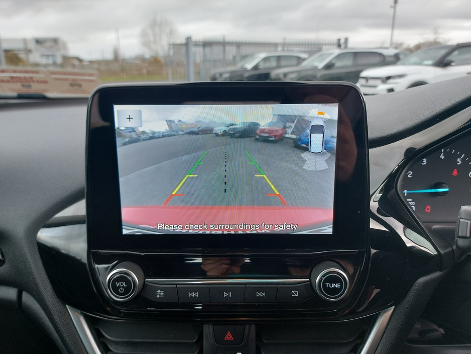 2022 Ford Fiesta - image 23