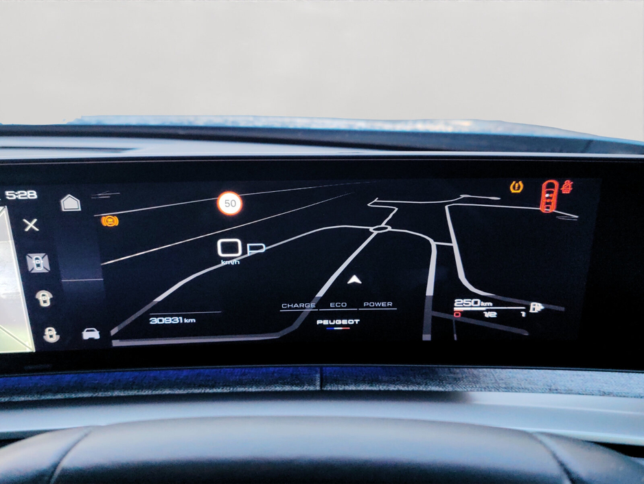 2025 Peugeot 3008 1.2 MHEV PureTech 136bhp eDCS6 Allure €40,950