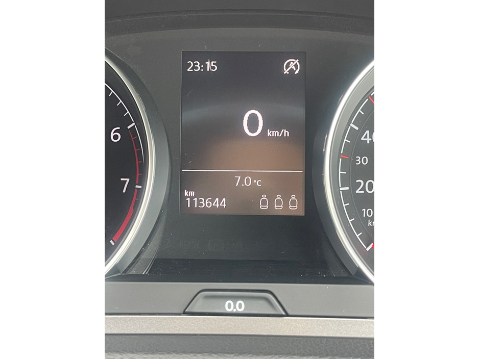 2015 Volkswagen Golf - image 13