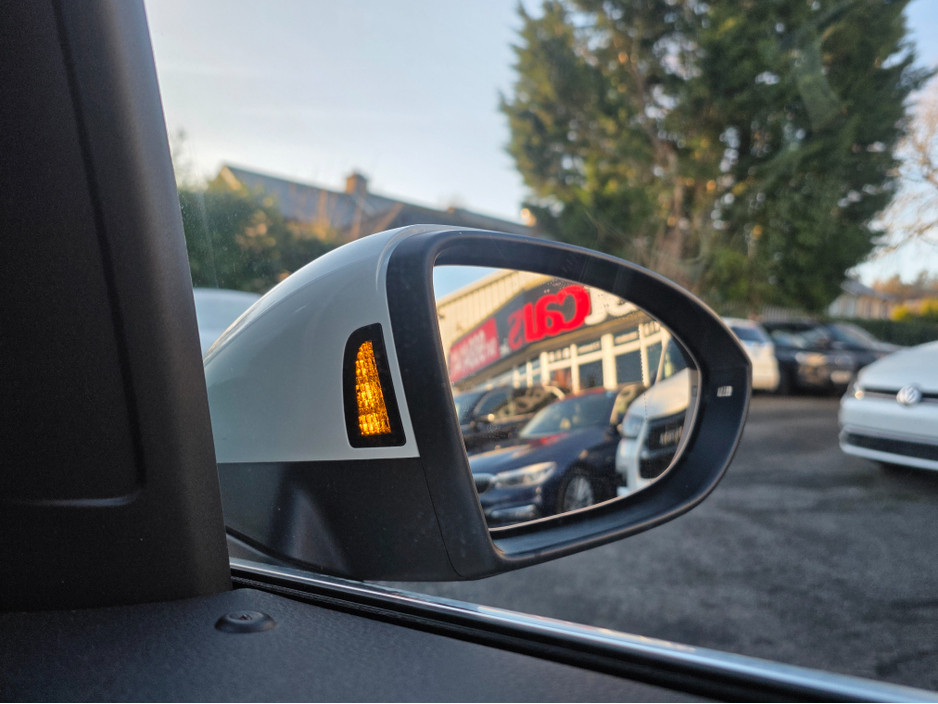 2018 Volkswagen Touran ( 182 )1.4 TSI AUTO 7 SEATER CARPLAY ANDROID AUTO LARGE TOUCH SCREEN - SPECIALISING IN IMPORTS OF GERMAN AUTOMATIC HI SPEC €17,950
