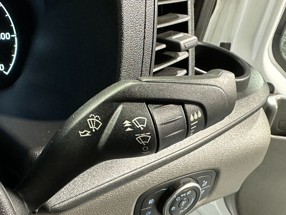 2022 Ford Transit - image 16