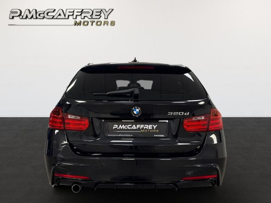 2015 BMW 3 Series - image 6