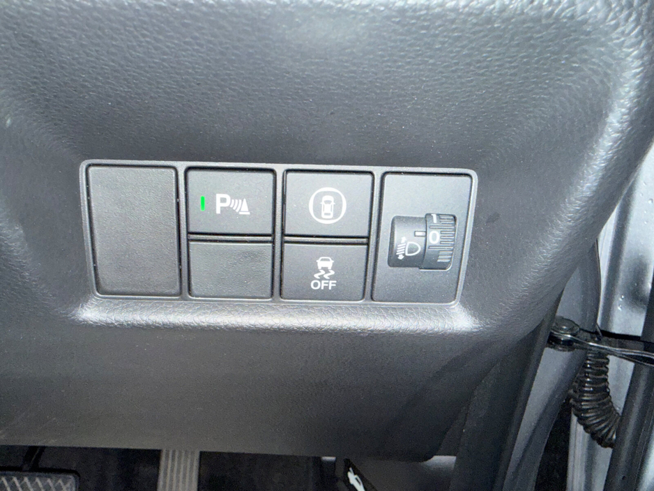 2020 Honda Fit - image 18