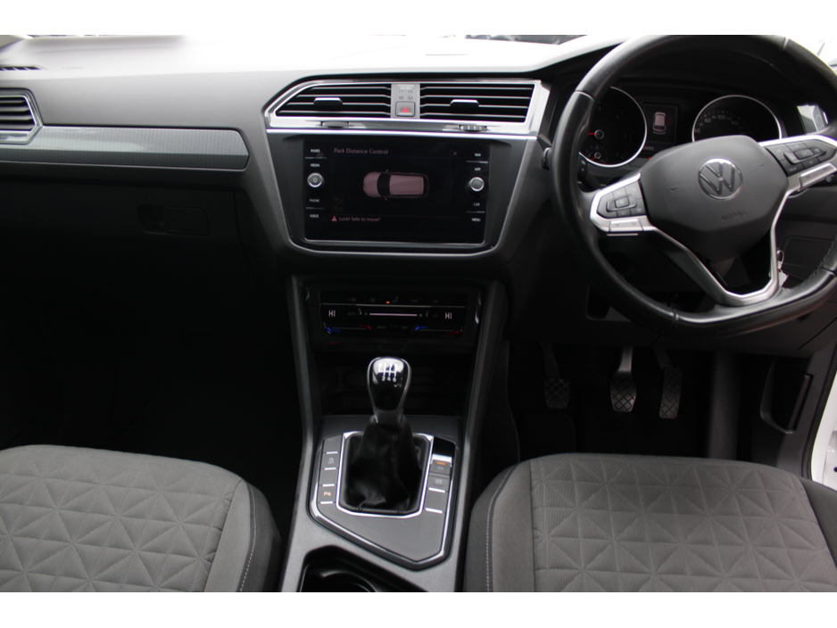 2021 Volkswagen Tiguan - image 17