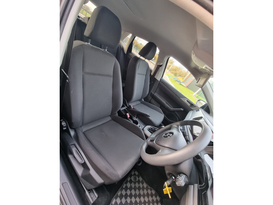 2018 Volkswagen Polo - image 21