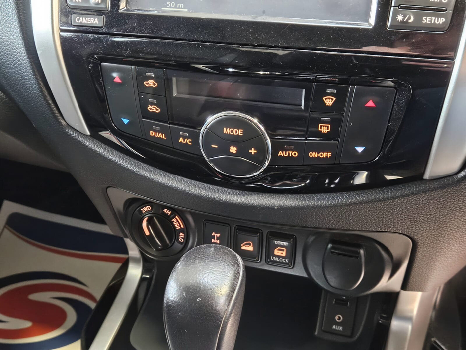 2019 Nissan Navara - image 14