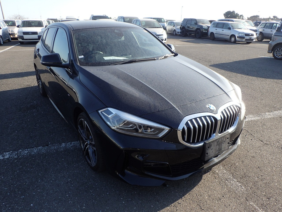 2020 BMW 1 Series - image 2