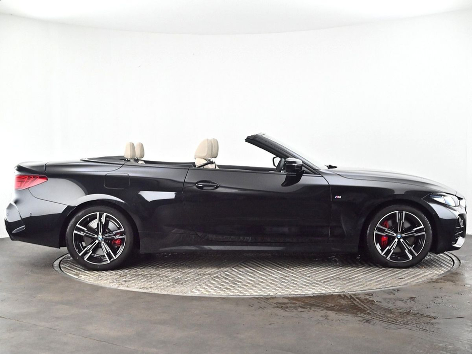 2025 BMW 4 Series - image 26