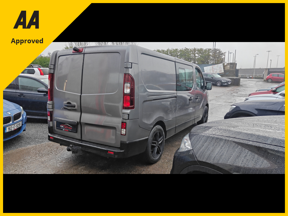 2016 Renault Trafic Passenger 2016 Crewcab 6 Seater €13,950