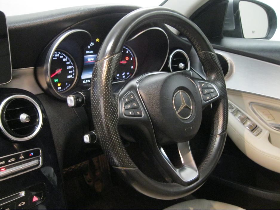 2015 Mercedes-Benz C Class - image 21