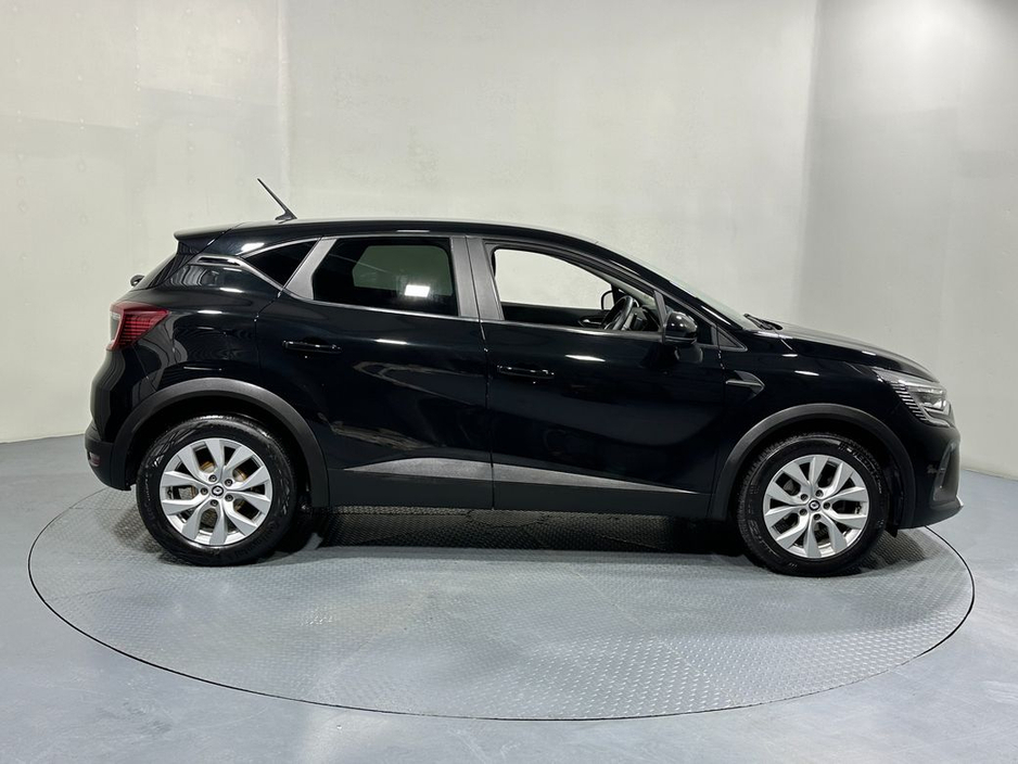 2022 Renault Captur Iconic Edition 1.0 Petrol 222 €17,250