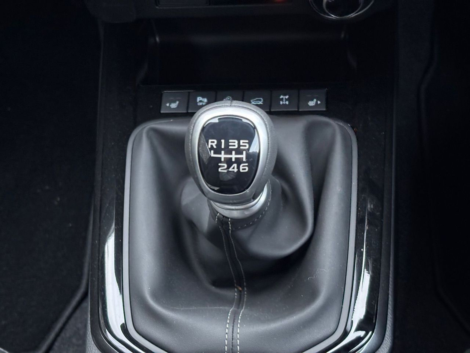 2025 Isuzu D-MAX V-CROSS DCB €48,851