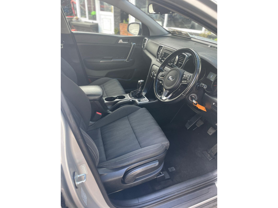 2018 Kia Sportage - image 10