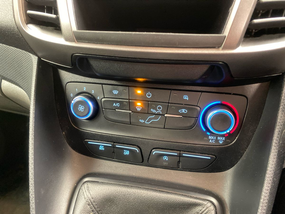 2023 Ford Transit Connect - image 15