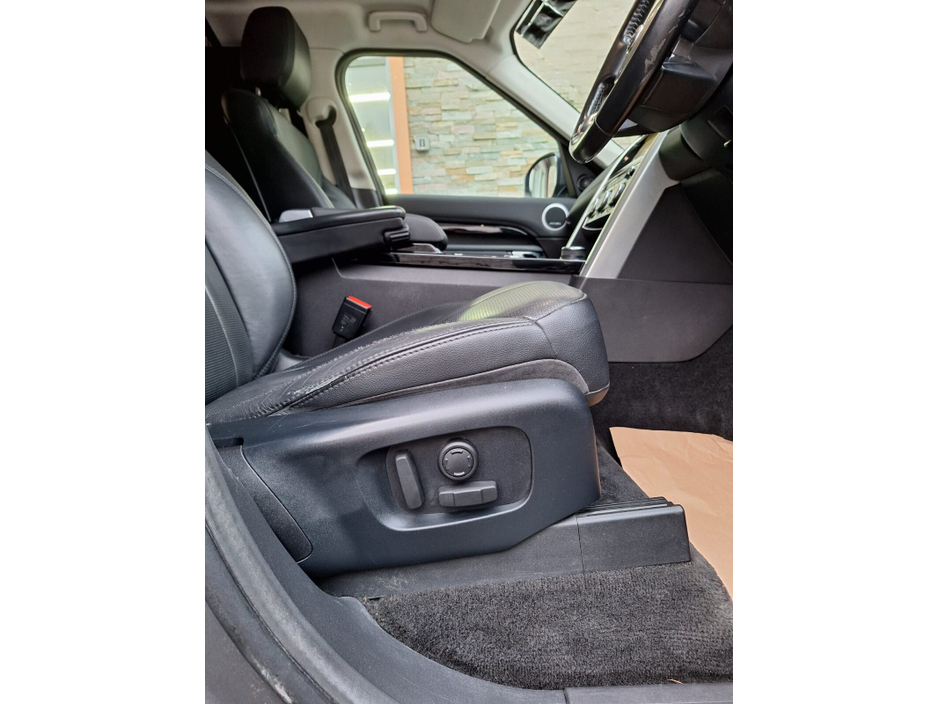 2018 Land Rover Discovery 3.0 TDV6 HSE 7 Seat €21,950