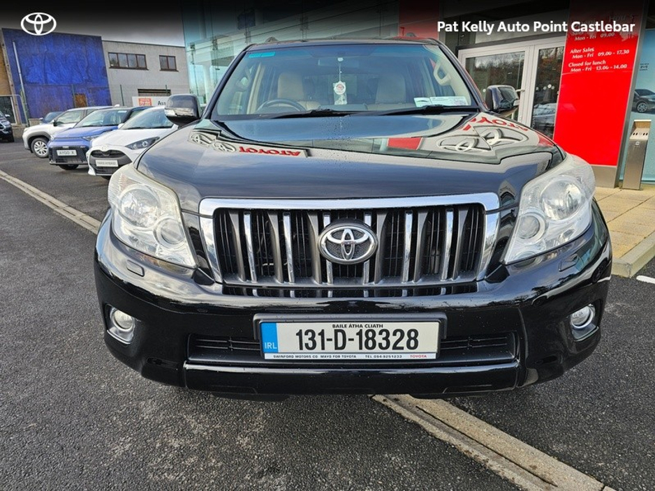 2013 Toyota Landcruiser - image 5