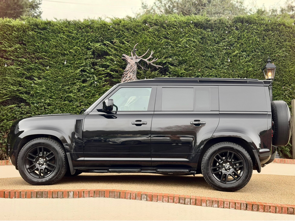 2021 Land Rover Defender - image 3