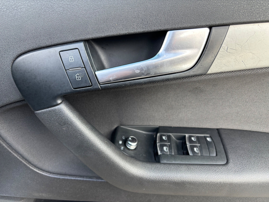 2011 Audi A3 - image 24