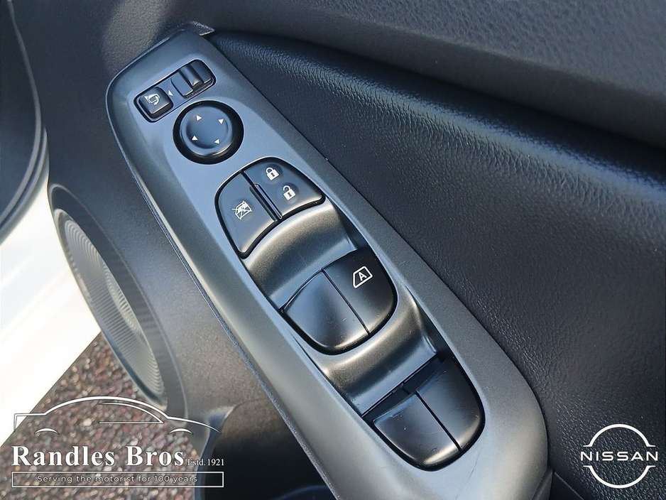 2025 Nissan Juke - image 19