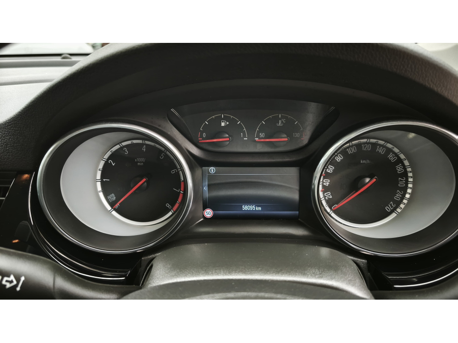 2019 Opel Astra - image 25