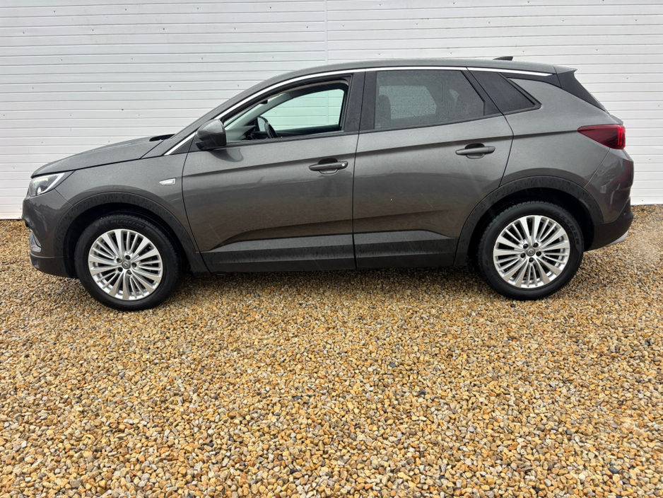 2019 Opel Grandland X SRI 1.5 I T 130PS 4 4DR