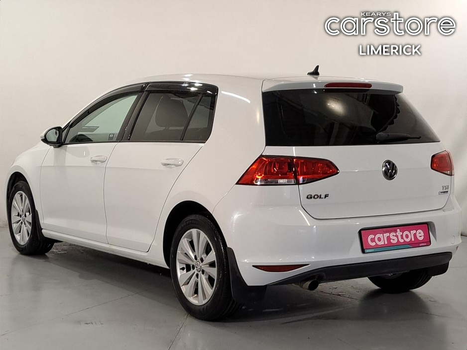2016 Volkswagen Golf - image 5