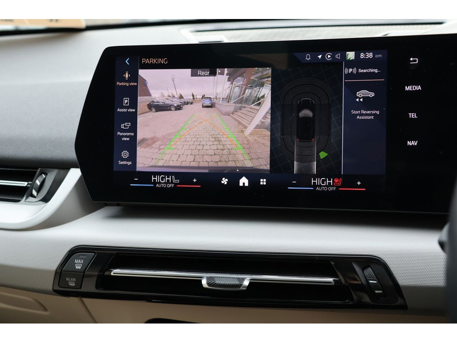 2024 BMW iX1 - image 18