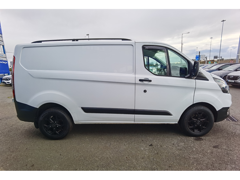 2021 Ford Transit Custom - image 4