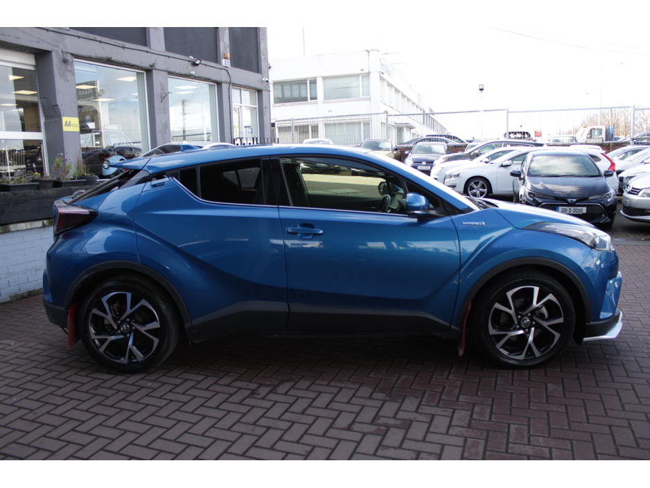 2017 Toyota C-HR - image 3