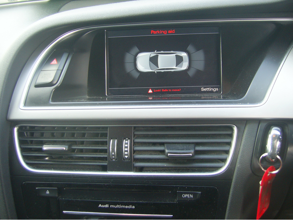 2013 Audi A4 - image 6