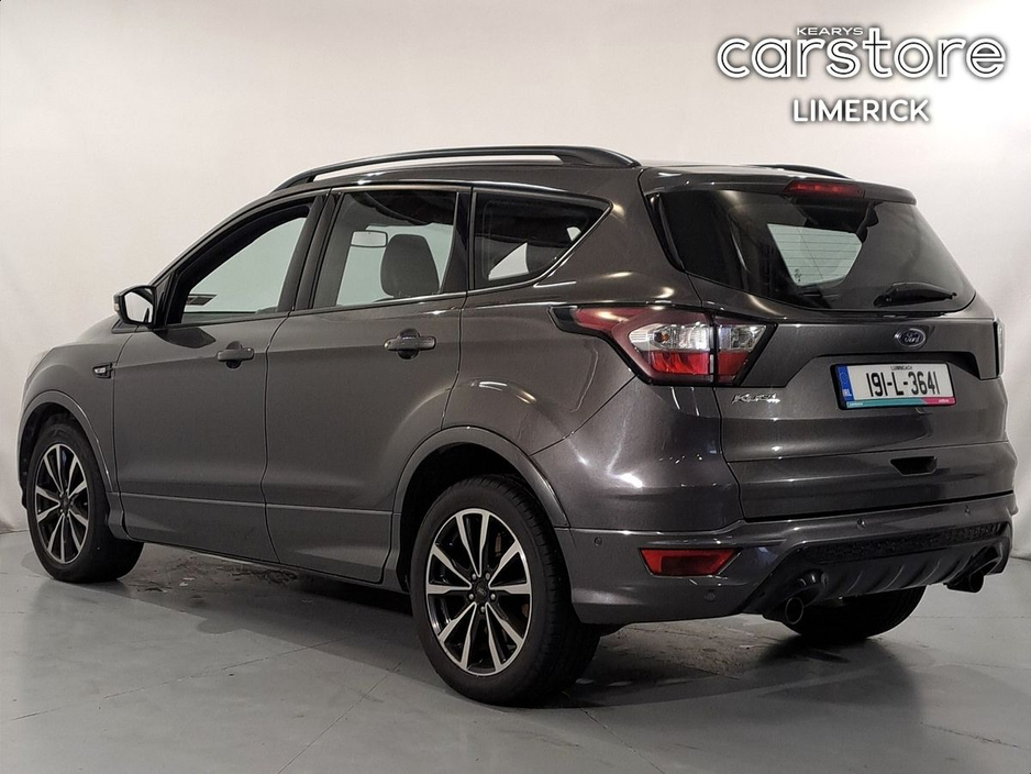 2019 Ford Kuga - image 5
