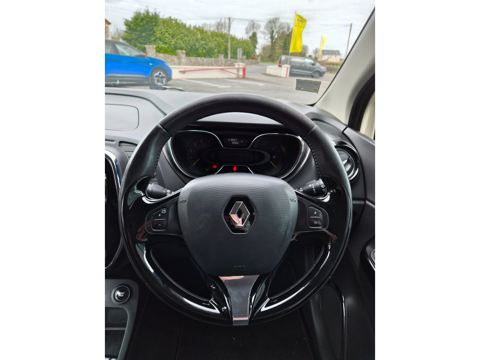 2015 Renault Captur - image 11