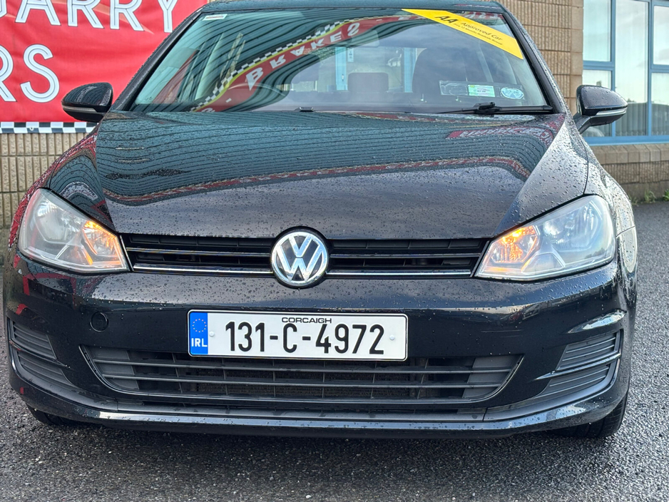 2013 Volkswagen Golf - image 3