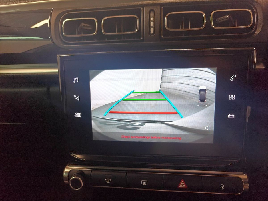 2023 Citroen C3 - image 12