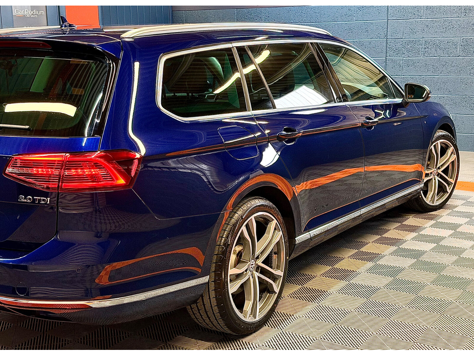 2018 Volkswagen Passat - image 22