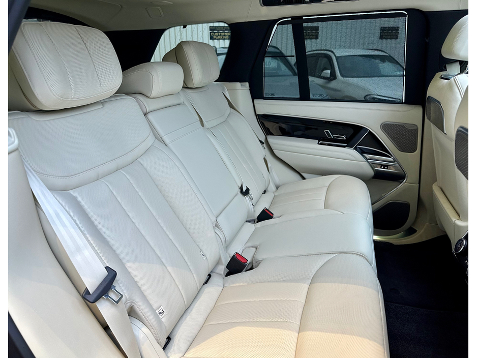 2026 Land Rover Range Rover *Deposit taken* AUTOBIOGRAPHY PHEV *Only 17km*