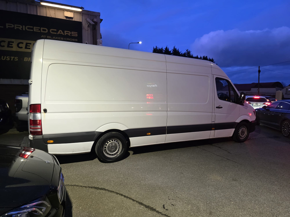 2017 Mercedes-Benz Sprinter - image 10