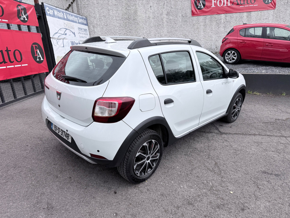 2015 Dacia Sandero Stepway - image 7