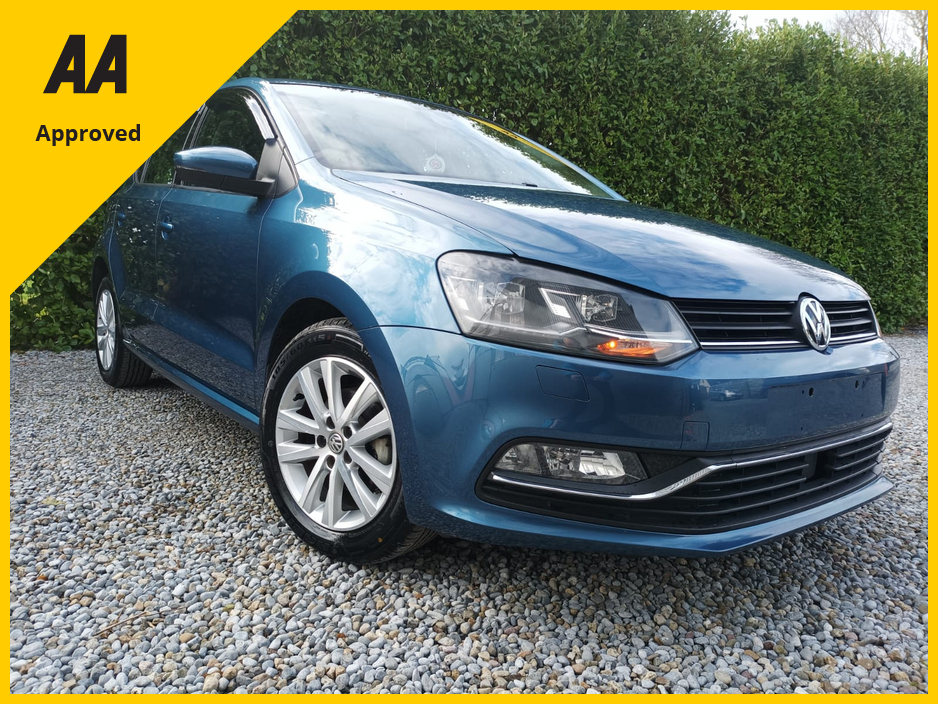 2017 Volkswagen Polo COMFORTLINE PLUS 1.2 TSI COMPREHENSIVE SERVICE HISTORY (10 STAMPS) ONLY 43,729kms FACTORY IMMOBILISER DASH CAMERA REVERSE CAMERA APPLE CAR PLAY ANDROID AUTO 2 YEARS NCT 1 YEAR ROAD TAX 4 NEW TYRES €14,495