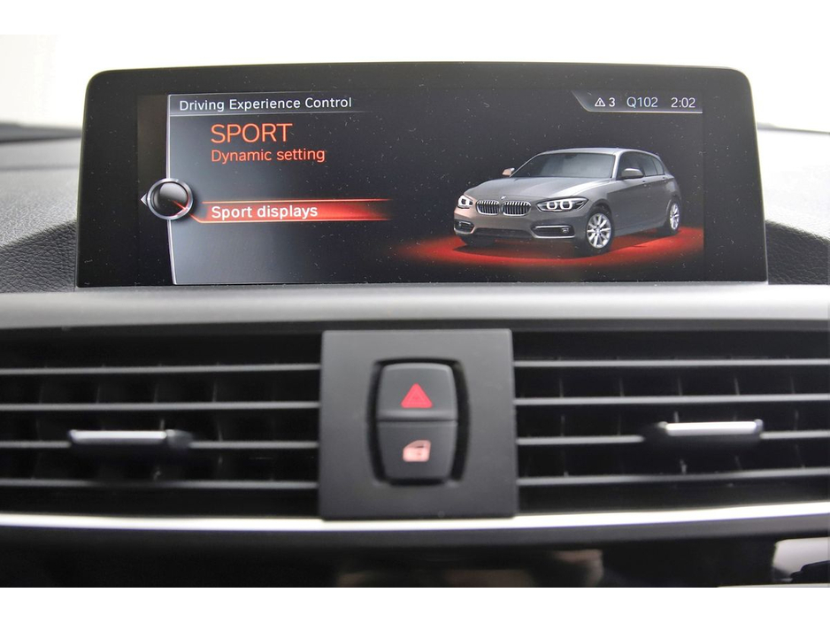 2017 BMW 1 Series 118i AUTO *REVERSE CAMERA*REAR PARK SENSORS* €16,890