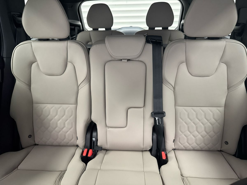 2026 Volvo XC90 - image 29