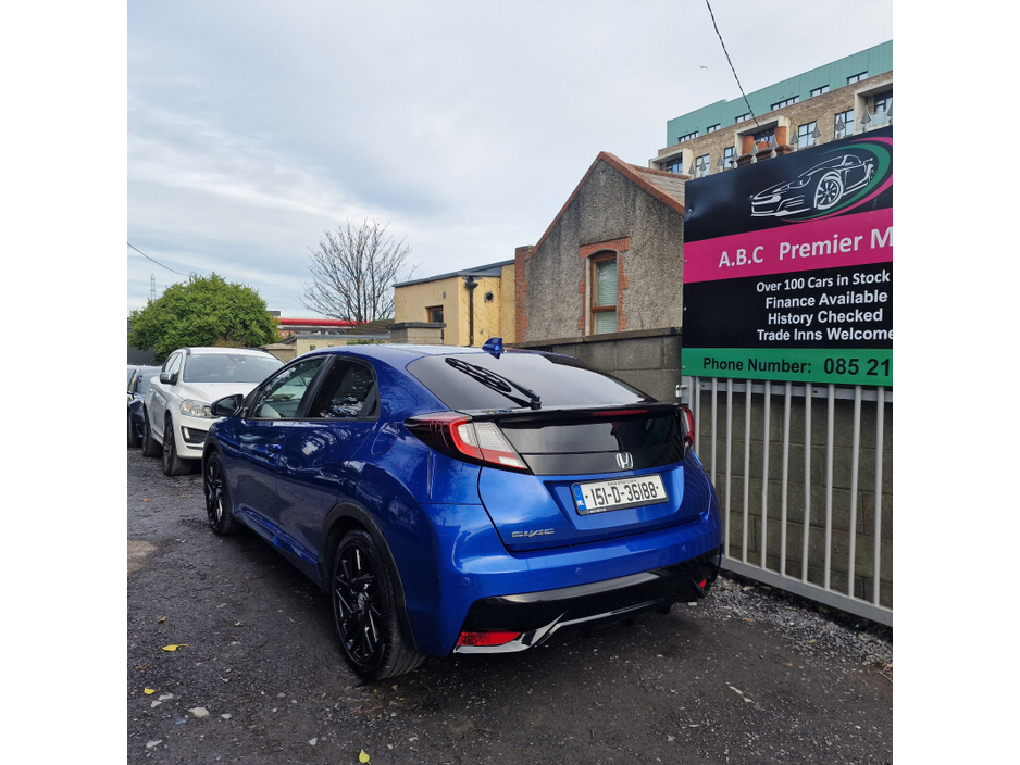 2015 Honda Civic - image 6